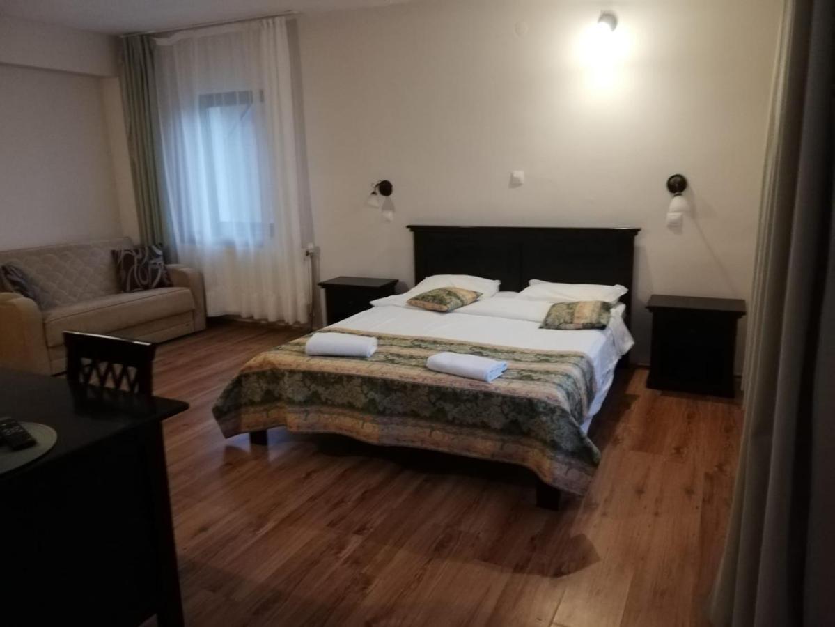 Hotel Complexul Turistic Cheile Butii Cîmpu lui Neag Exterior foto